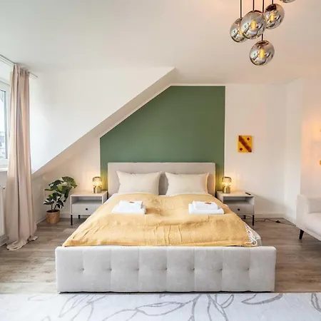 In Altstadt 2 Schlafzimmer Zentrale Lage